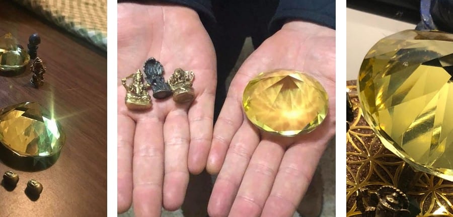 activationstone and 3 little Buddha apports